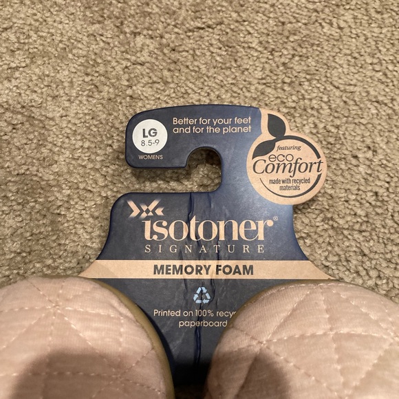 ISOTONER Bedroom slippers. - Picture 2 of 5